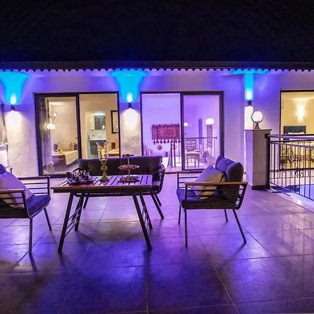 Om, 4 Bdr Stylish Kalkan Private Pool Βίλα *