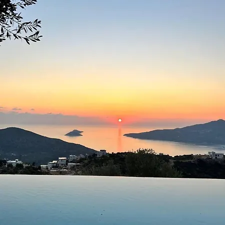 Om, 4 Bdr Stylish Kalkan Private Pool Βίλα *
